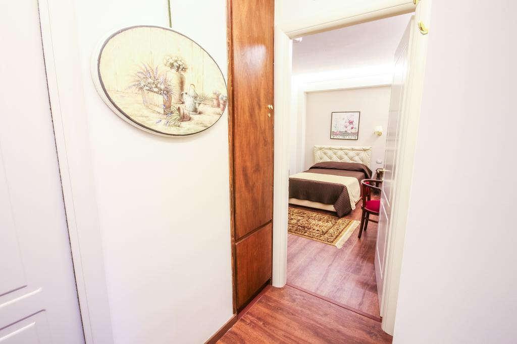 96 Guest House 레조디칼라브리아 객실 사진
